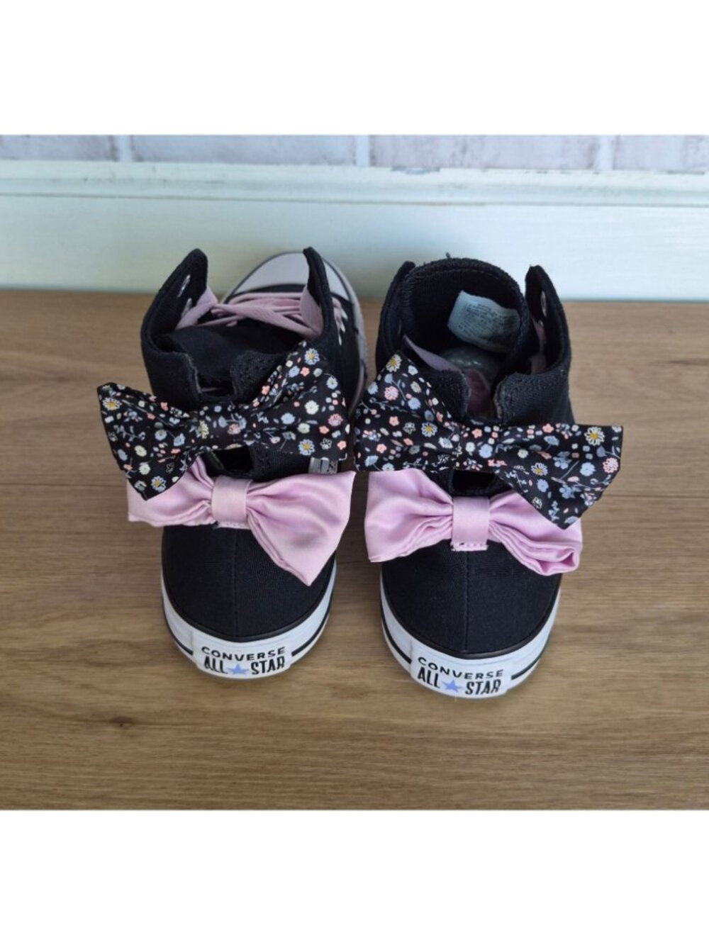 ⭐Converse Chuck Taylor Floral 2 Bows Hi Sz 7.5 Women's Shoes Black Pink A19824F - Picture 4 of 9